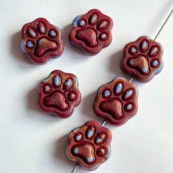 Paws 22 mm dark red with...