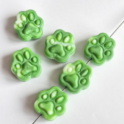 Paws 22 mm green with white...