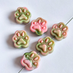 Paws 22 mm pink with green...