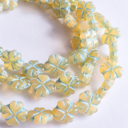Beige opal clovers with...