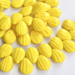 Yellow drops with light and...