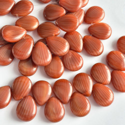 Brown-red drops - "moon...