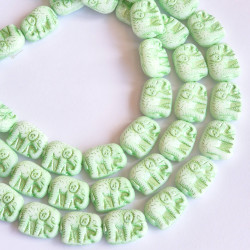Elephant 19x14 mm white...